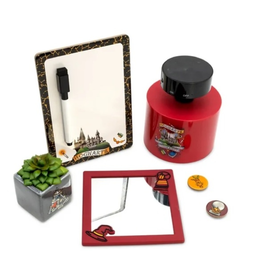 🌸 New Harry Potter Locker or Bedroom Decor, Bundle of 6 Items, Mirror & More